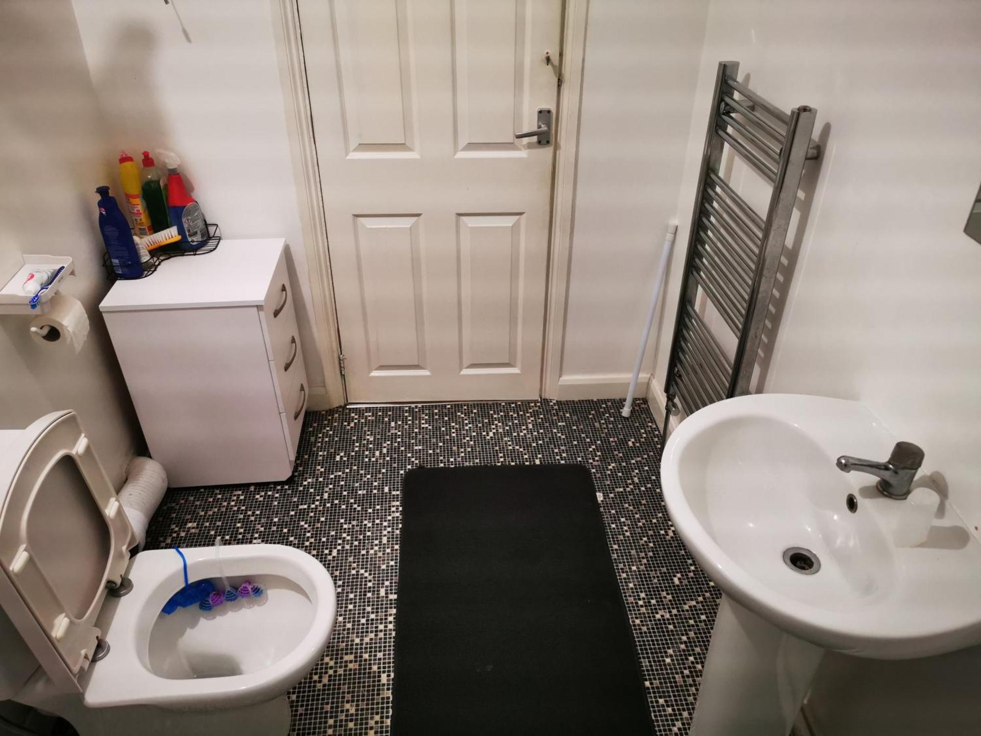 Available Rooms At Buckingham Road 동커스터 외부 사진